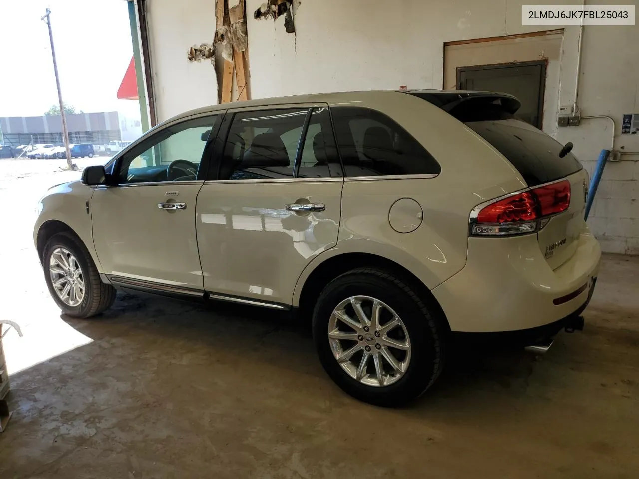 2LMDJ6JK7FBL25043 2015 Lincoln Mkx