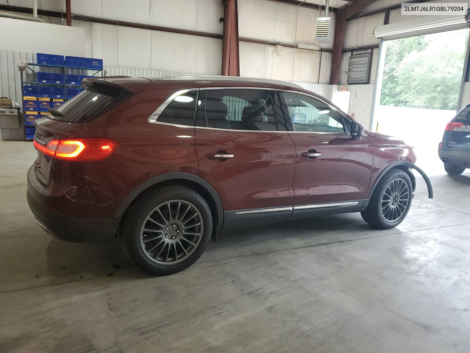 2016 Lincoln Mkx Reserve VIN: 2LMTJ6LR1GBL79204 Lot: 64209014