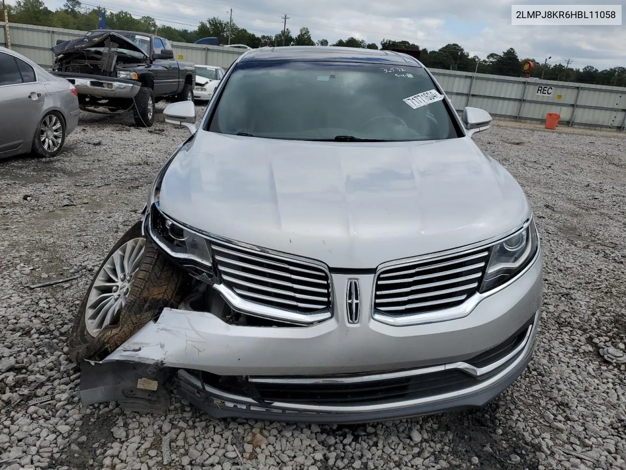 2LMPJ8KR6HBL11058 2017 Lincoln Mkx Select