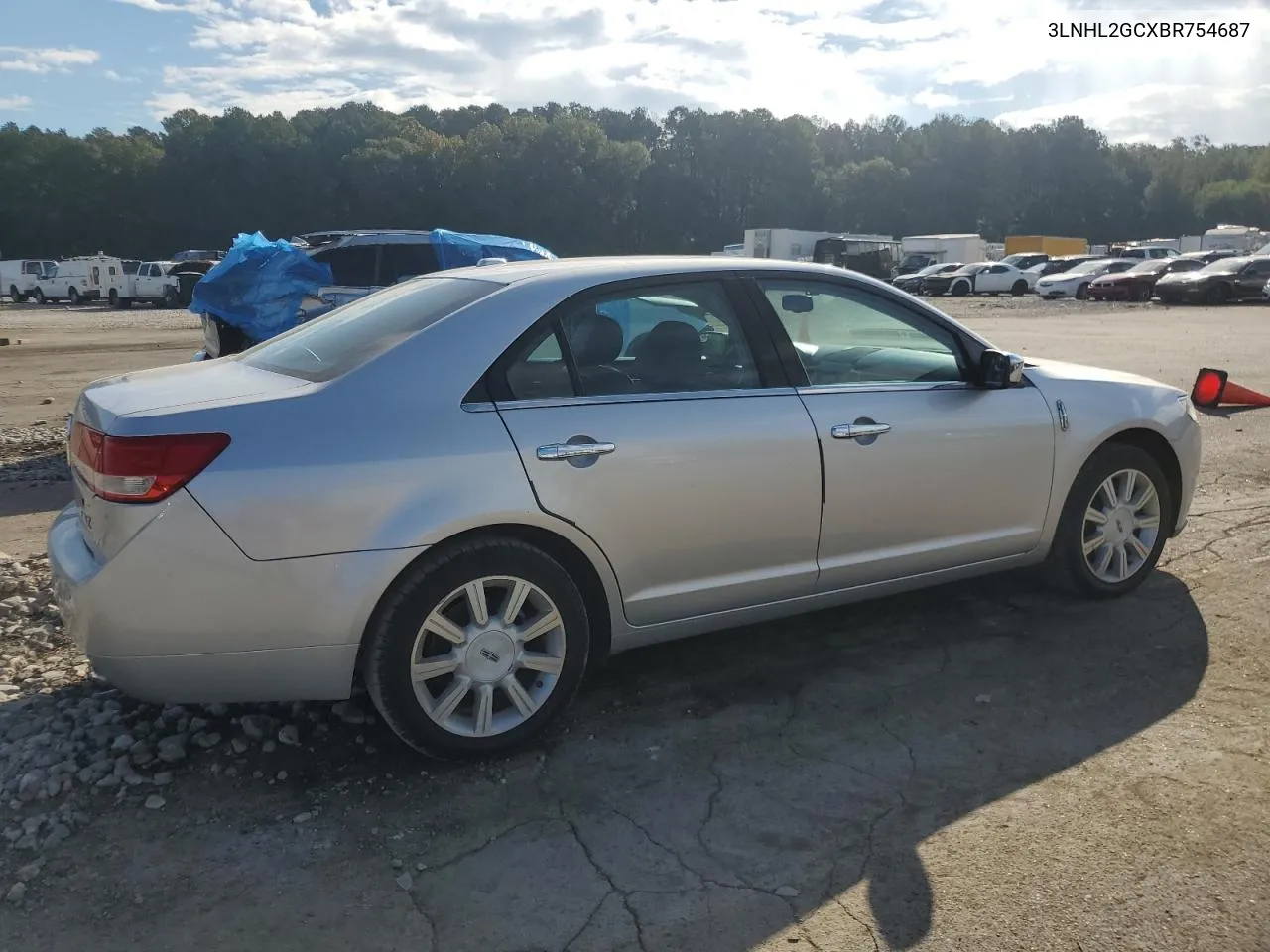 3LNHL2GCXBR754687 2011 Lincoln Mkz