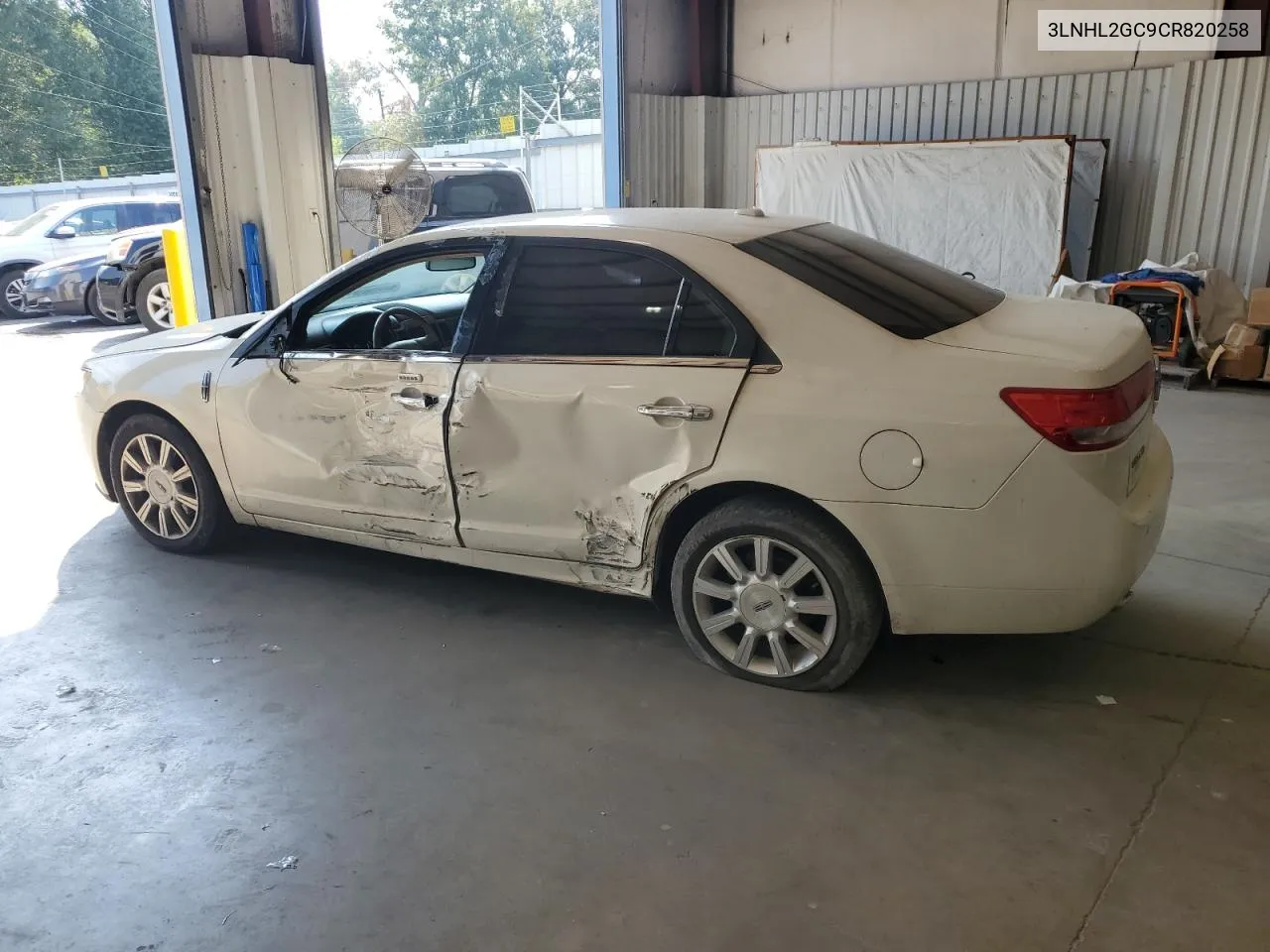 3LNHL2GC9CR820258 2012 Lincoln Mkz