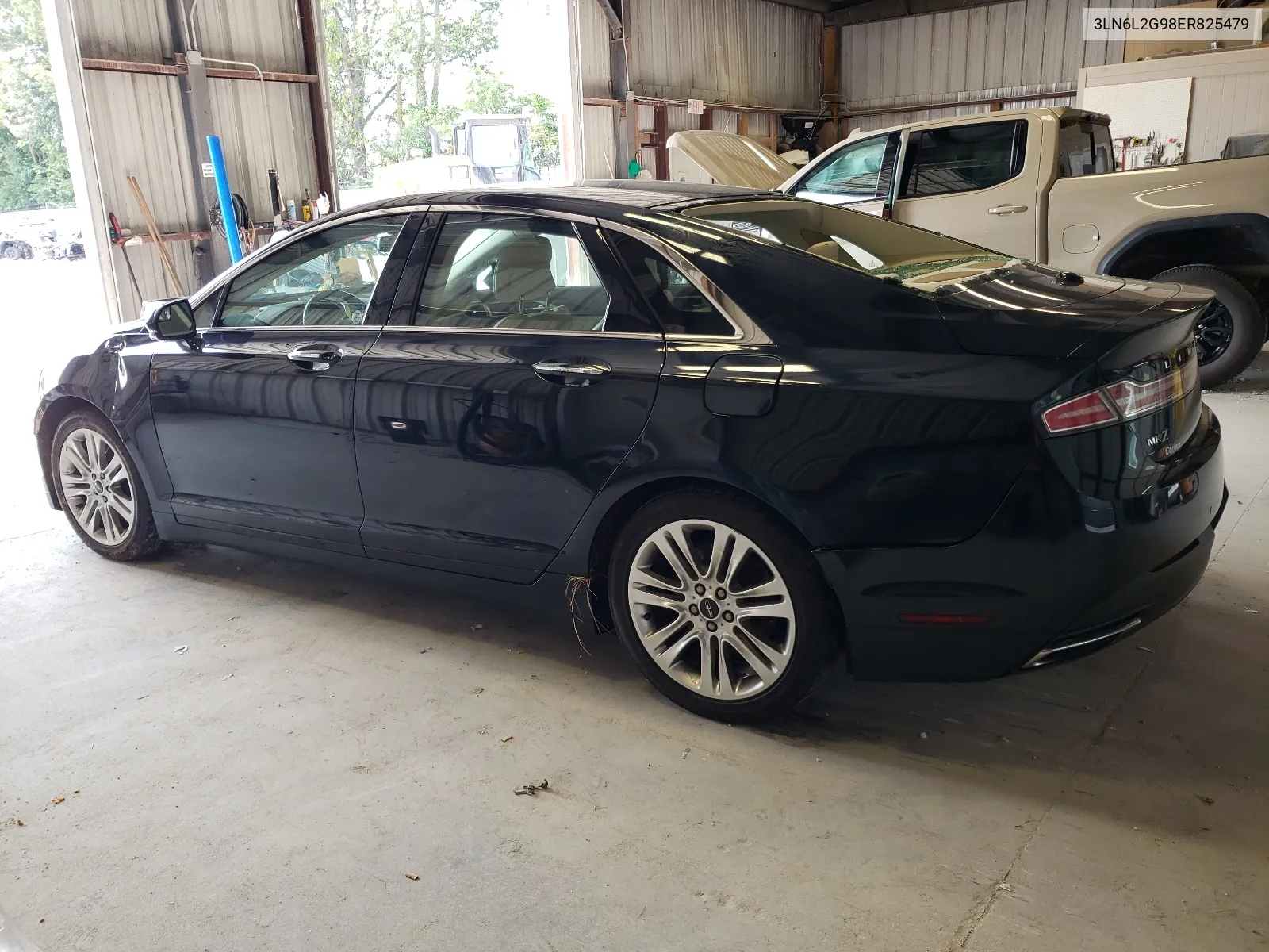 2014 Lincoln Mkz VIN: 3LN6L2G98ER825479 Lot: 62664684