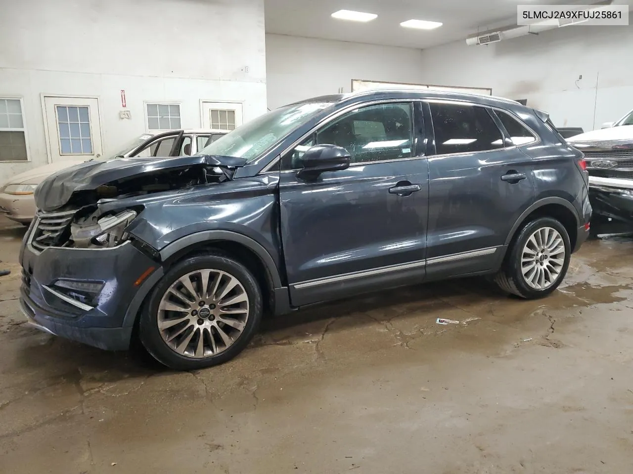 2015 Lincoln Mkc VIN: 5LMCJ2A9XFUJ25861 Lot: 71221744