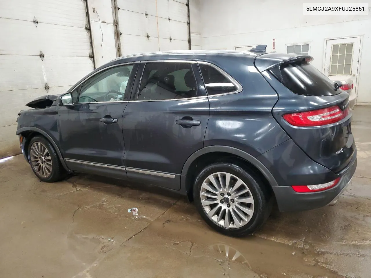 5LMCJ2A9XFUJ25861 2015 Lincoln Mkc