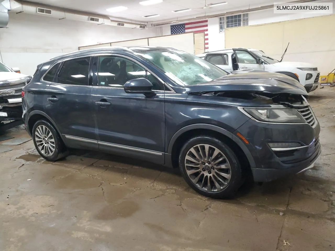 2015 Lincoln Mkc VIN: 5LMCJ2A9XFUJ25861 Lot: 71221744