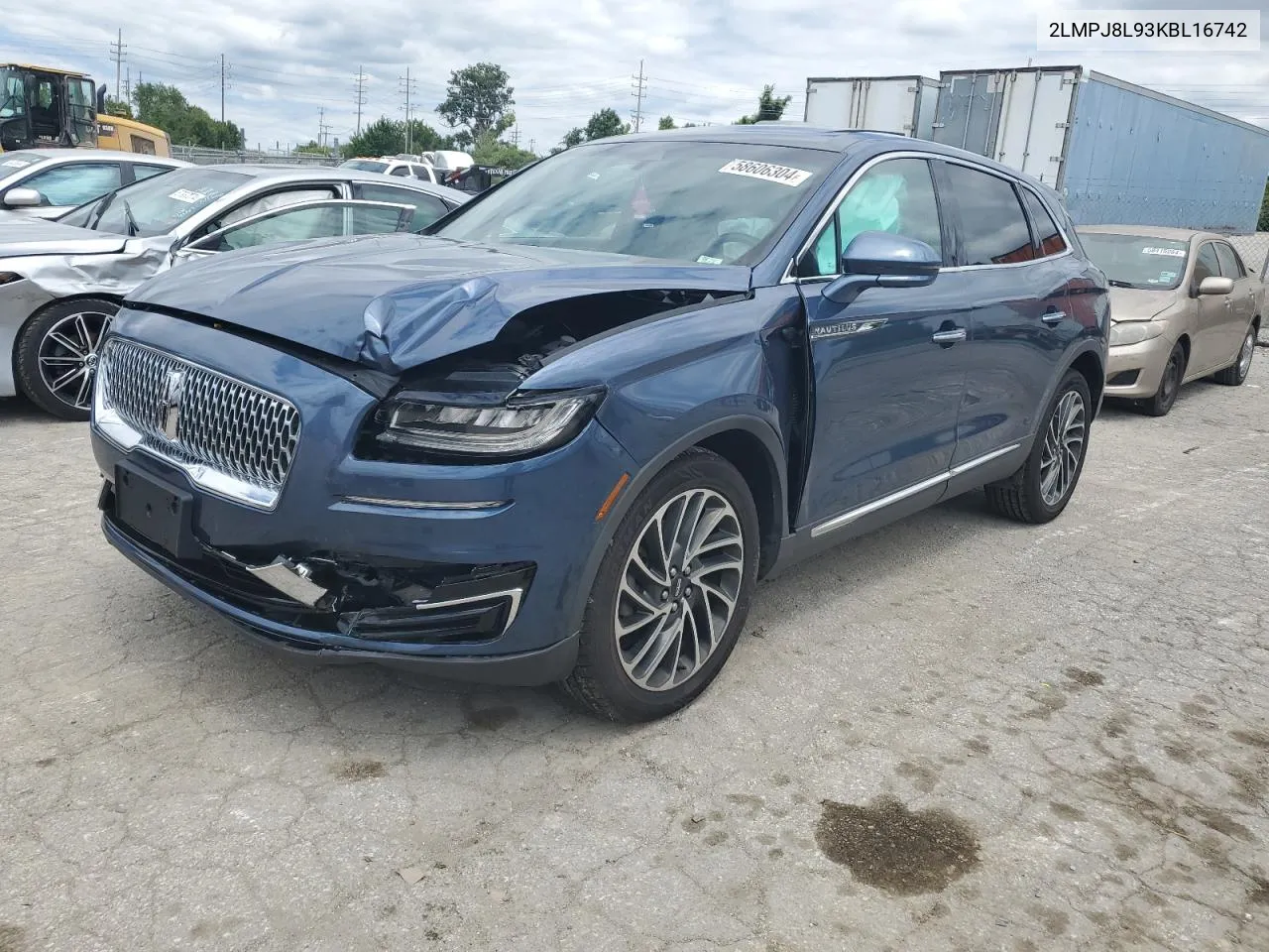 2LMPJ8L93KBL16742 2019 Lincoln Nautilus Reserve