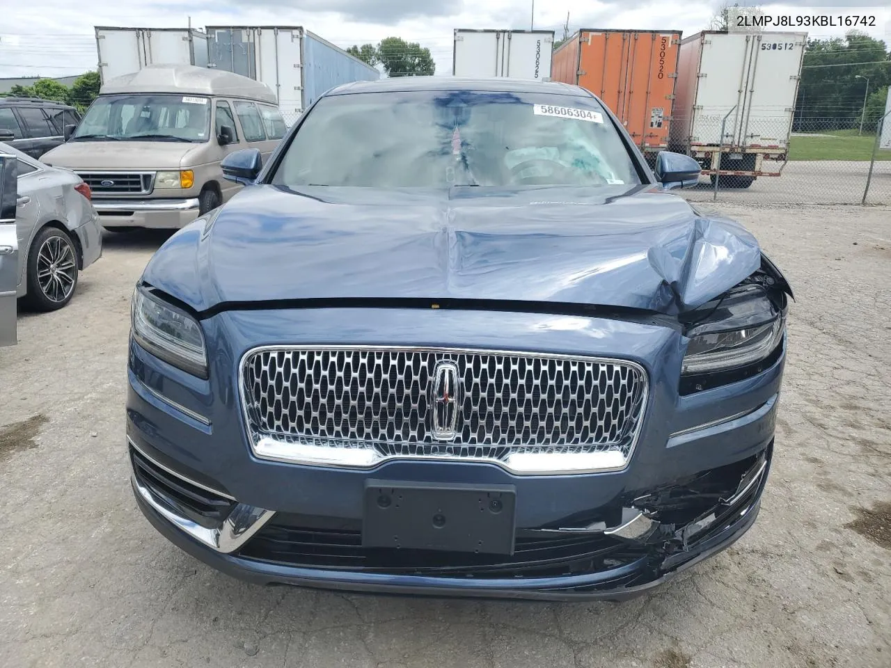 2LMPJ8L93KBL16742 2019 Lincoln Nautilus Reserve