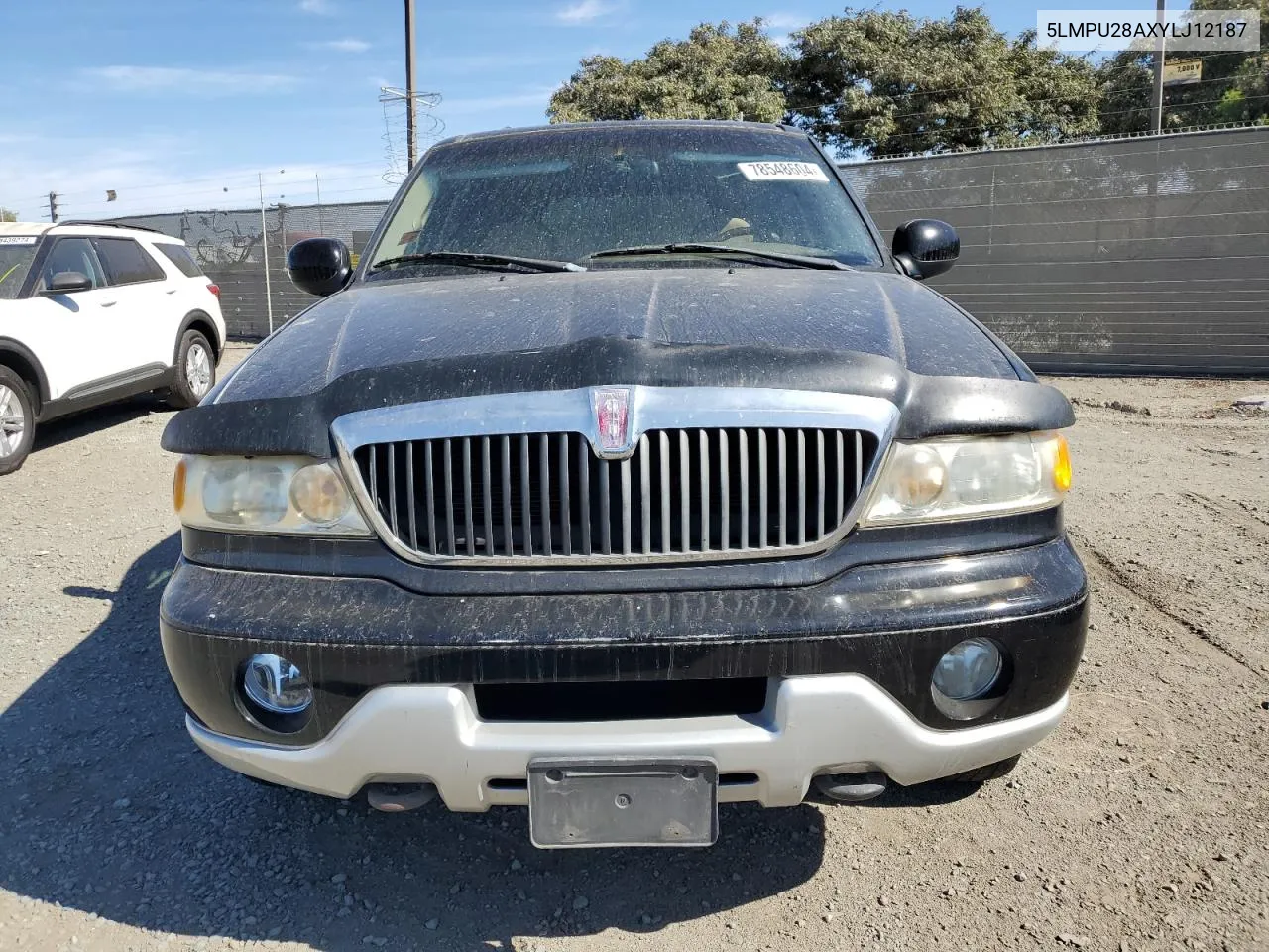 2000 Lincoln Navigator VIN: 5LMPU28AXYLJ12187 Lot: 78548604