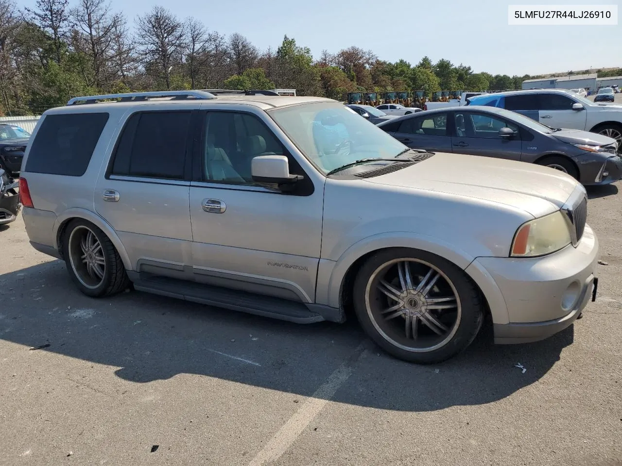 5LMFU27R44LJ26910 2004 Lincoln Navigator