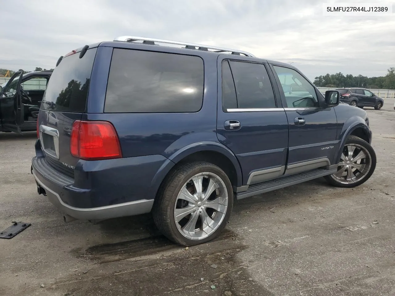 2004 Lincoln Navigator VIN: 5LMFU27R44LJ12389 Lot: 73941144