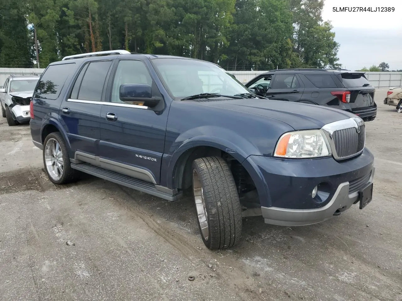 2004 Lincoln Navigator VIN: 5LMFU27R44LJ12389 Lot: 73941144