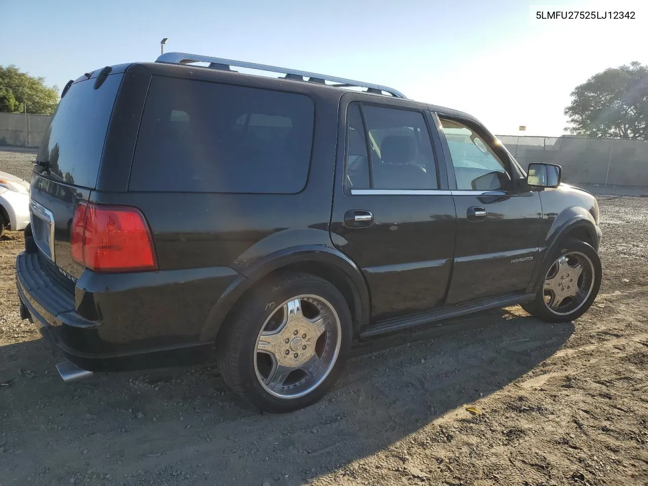 2005 Lincoln Navigator VIN: 5LMFU27525LJ12342 Lot: 77229694