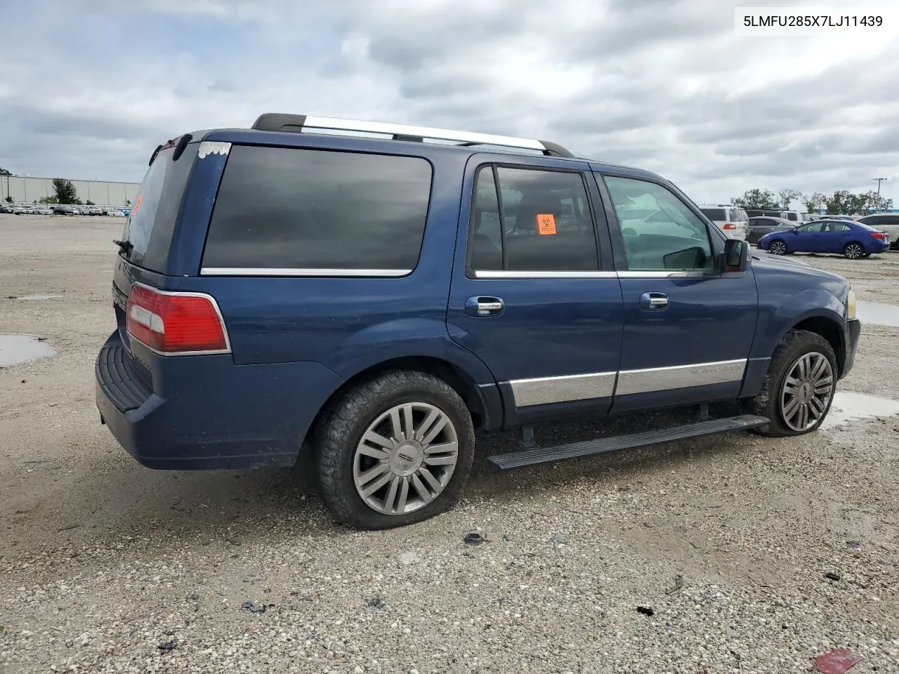 2007 Lincoln Navigator VIN: 5LMFU285X7LJ11439 Lot: 74790594