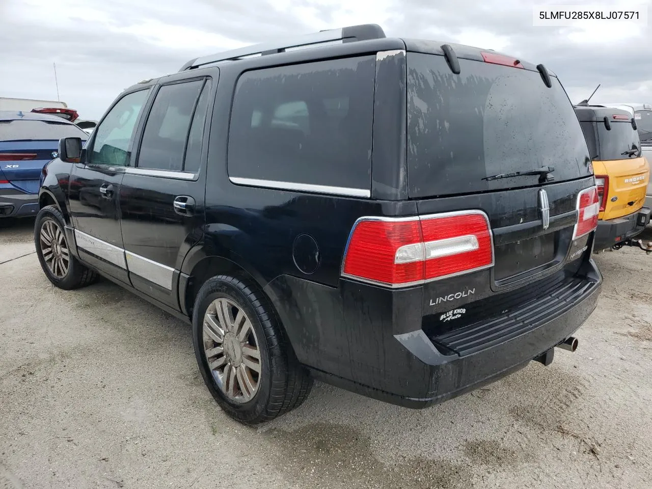 2008 Lincoln Navigator VIN: 5LMFU285X8LJ07571 Lot: 74702084