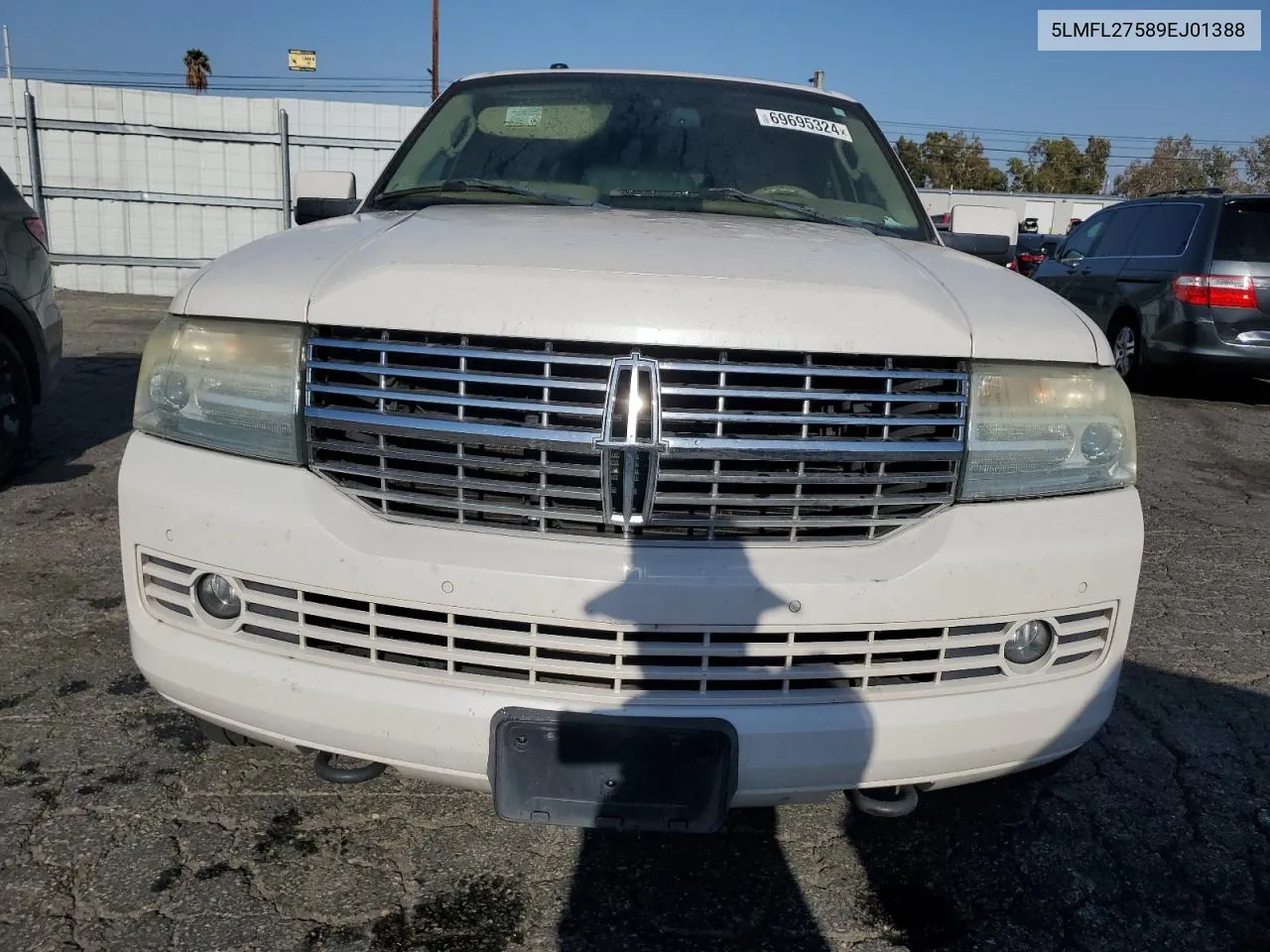 2009 Lincoln Navigator L VIN: 5LMFL27589EJ01388 Lot: 69695324