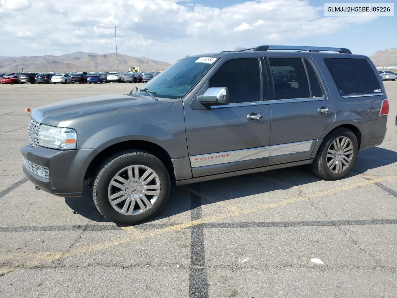 2011 Lincoln Navigator VIN: 5LMJJ2H55BEJ09226 Lot: 70454654