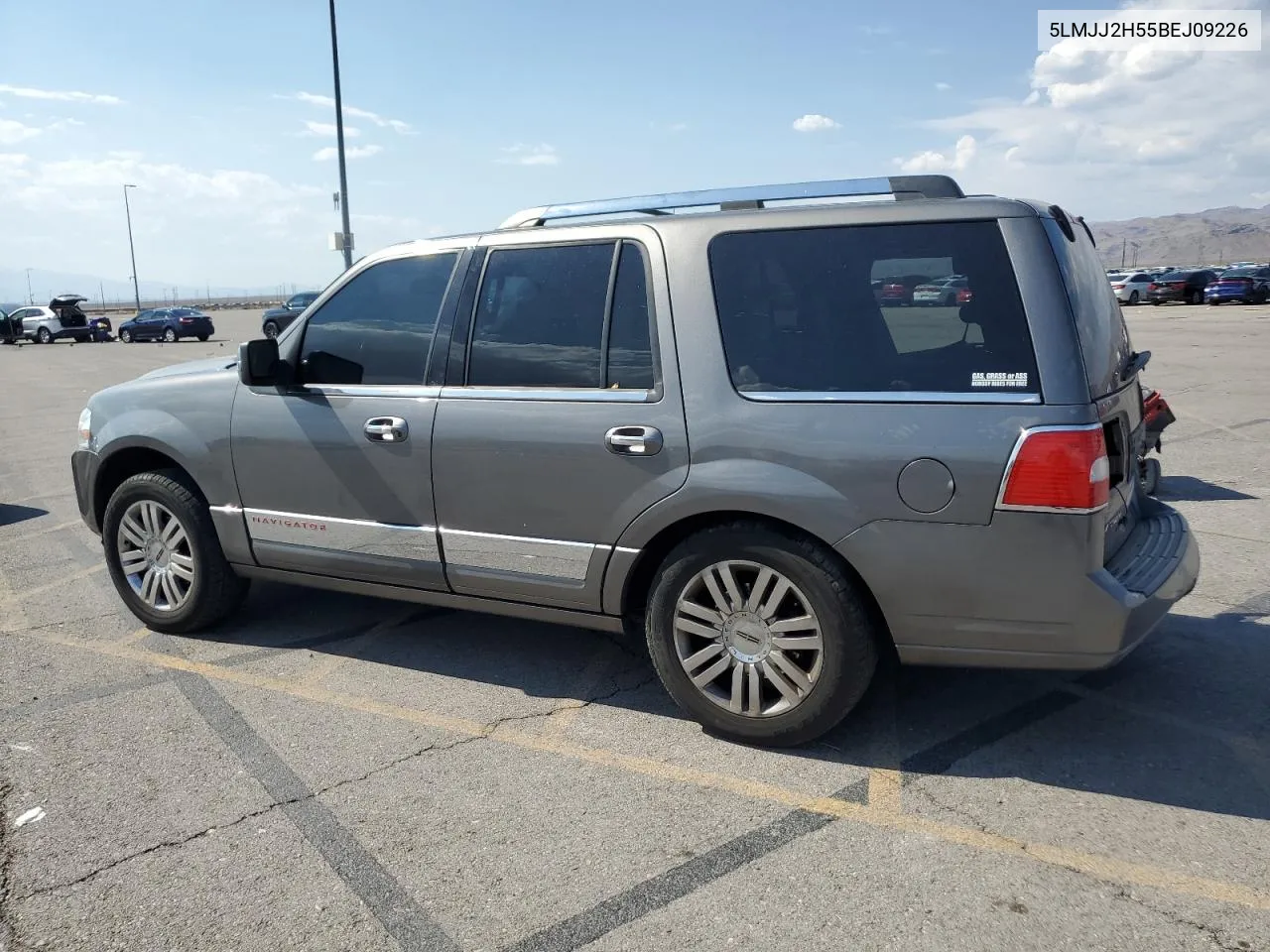 2011 Lincoln Navigator VIN: 5LMJJ2H55BEJ09226 Lot: 70454654