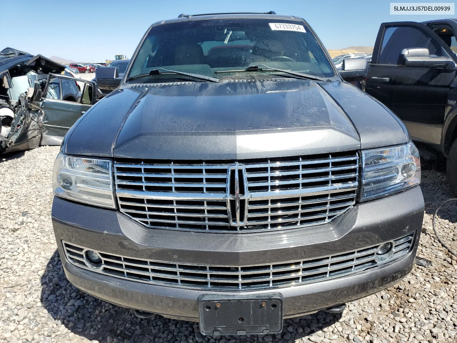 5LMJJ3J57DEL00939 2013 Lincoln Navigator L