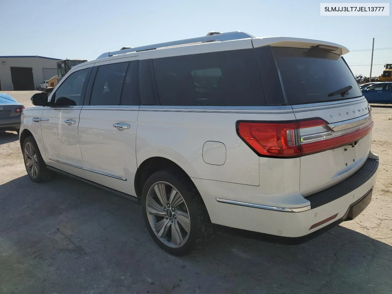 5LMJJ3LT7JEL13777 2018 Lincoln Navigator L Reserve