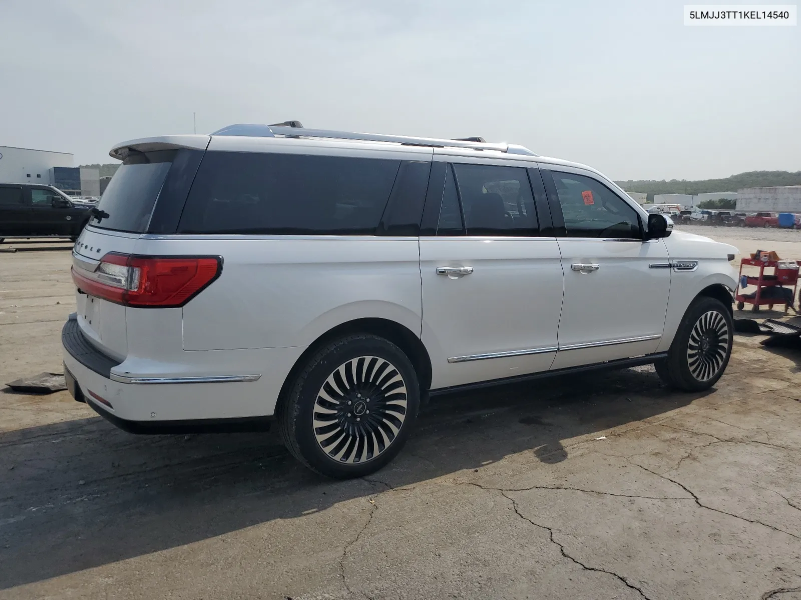 2019 Lincoln Navigator L Black Label VIN: 5LMJJ3TT1KEL14540 Lot: 64063194