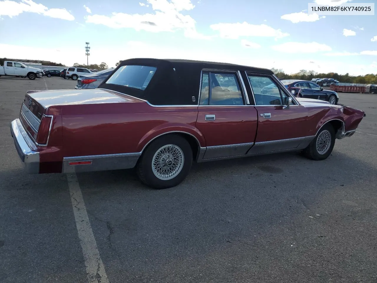 1989 Lincoln Town Car Signature VIN: 1LNBM82F6KY740925 Lot: 75393944