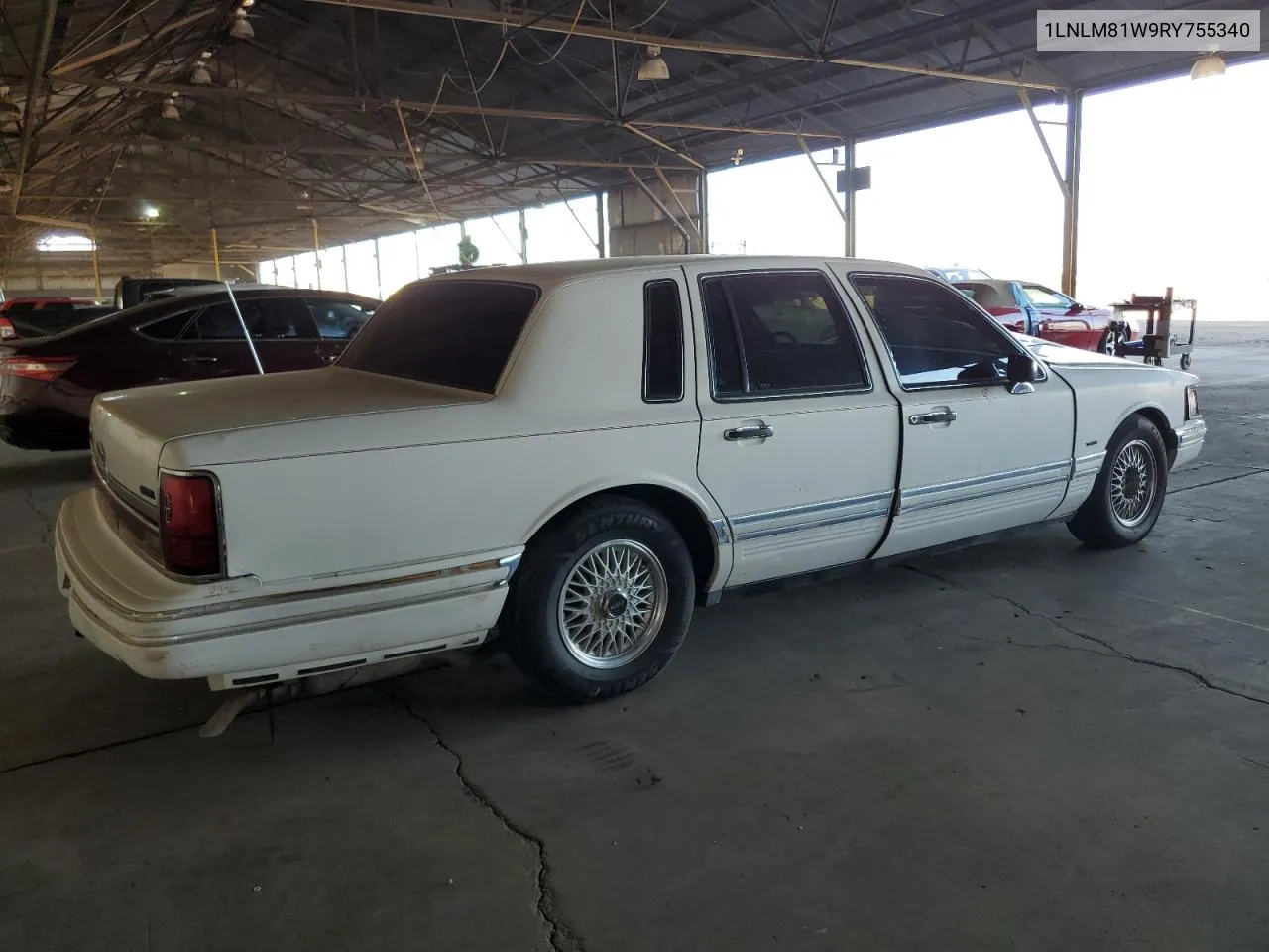 1994 Lincoln Town Car Executive VIN: 1LNLM81W9RY755340 Lot: 68571884