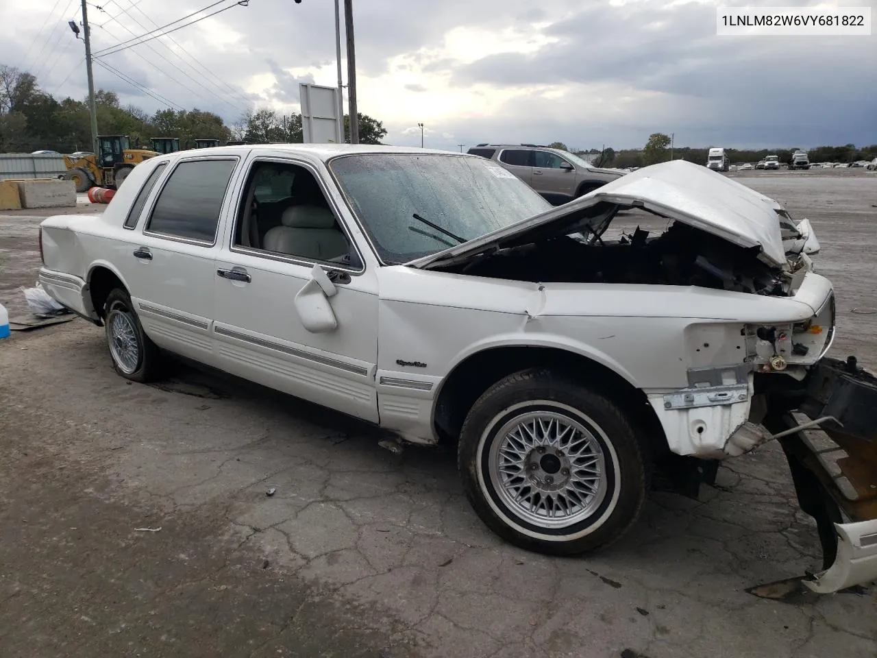 1997 Lincoln Town Car Signature VIN: 1LNLM82W6VY681822 Lot: 76467164