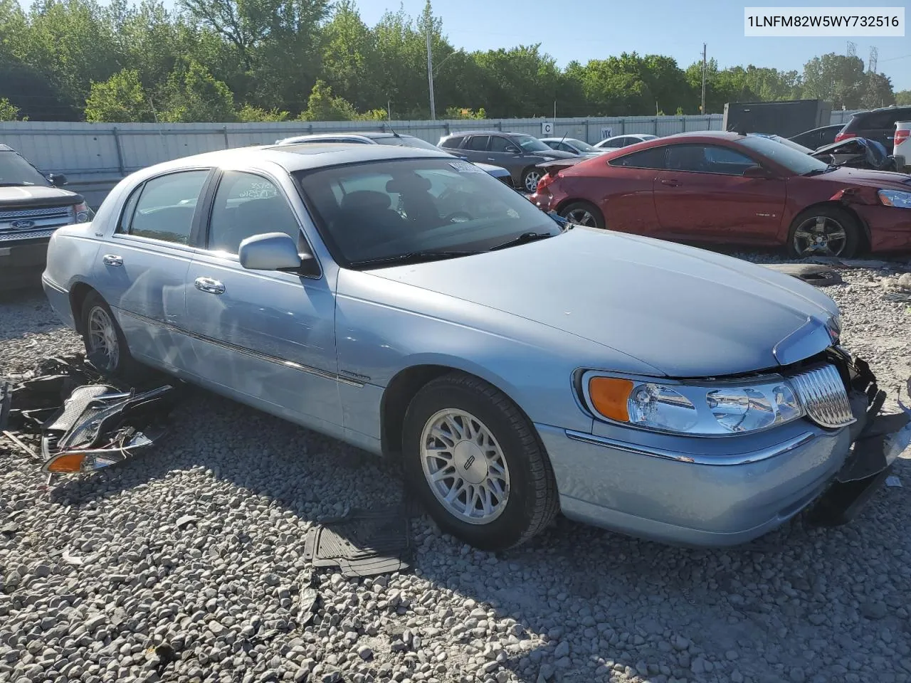 1998 Lincoln Town Car Signature VIN: 1LNFM82W5WY732516 Lot: 61384154