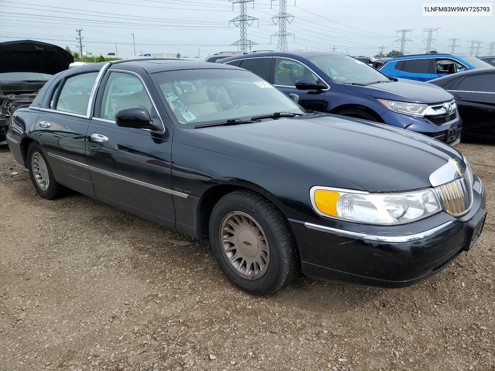 1LNFM83W9WY725793 1998 Lincoln Town Car Cartier