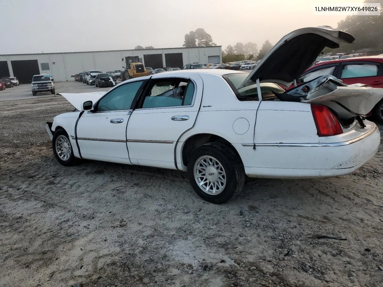 1999 Lincoln Town Car Signature VIN: 1LNHM82W7XY649826 Lot: 73487344