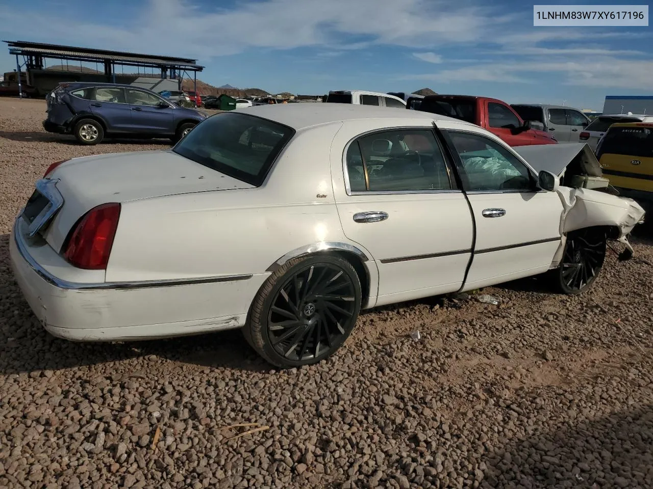 1999 Lincoln Town Car Cartier VIN: 1LNHM83W7XY617196 Lot: 77260774