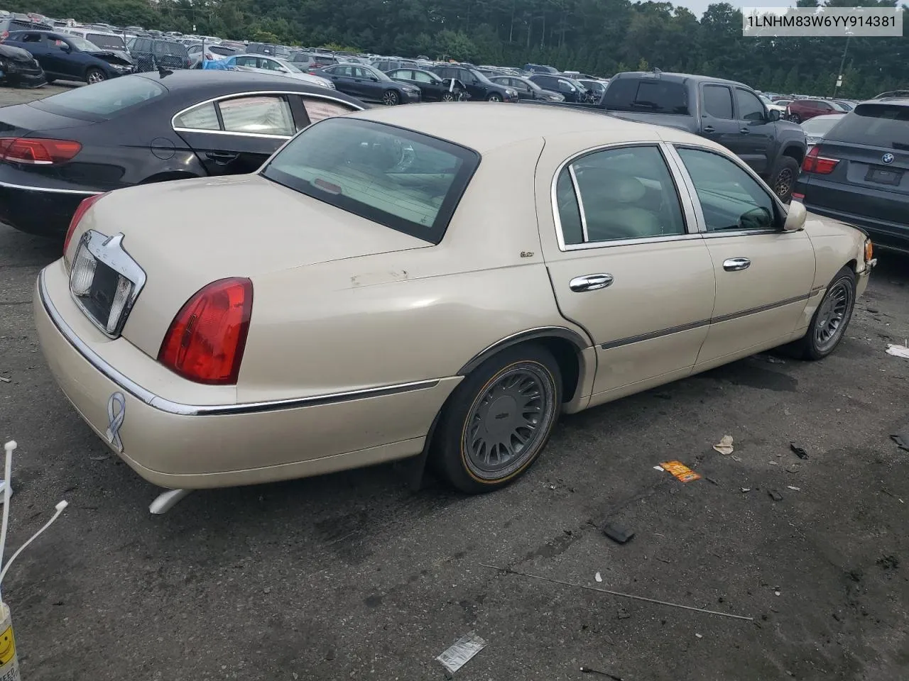 2000 Lincoln Town Car Cartier VIN: 1LNHM83W6YY914381 Lot: 71794694