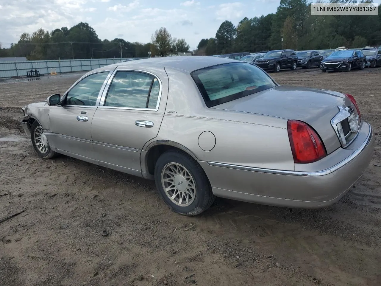 2000 Lincoln Town Car Signature VIN: 1LNHM82W8YY881367 Lot: 79179134