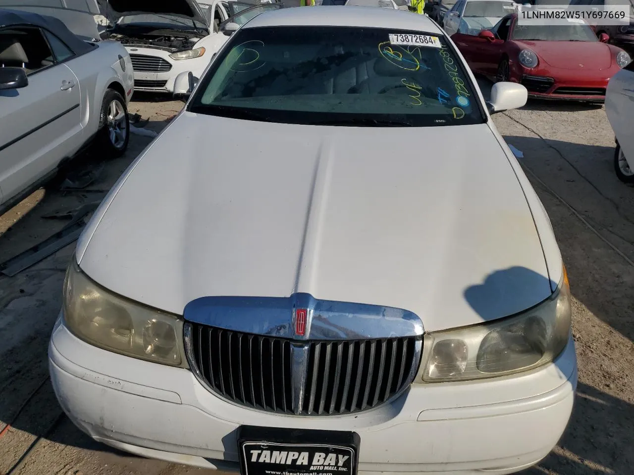 2001 Lincoln Town Car Signature VIN: 1LNHM82W51Y697669 Lot: 73872684