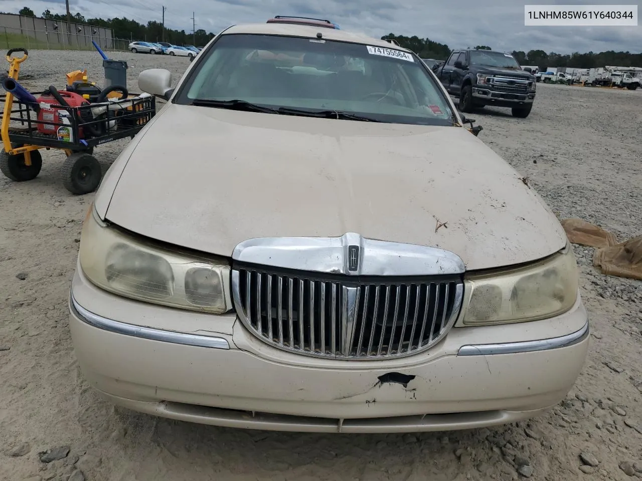 2001 Lincoln Town Car Cartier L VIN: 1LNHM85W61Y640344 Lot: 74755564