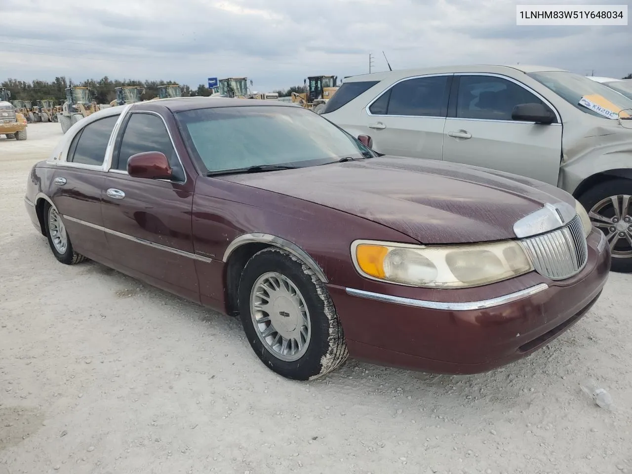 2001 Lincoln Town Car Cartier VIN: 1LNHM83W51Y648034 Lot: 75482834