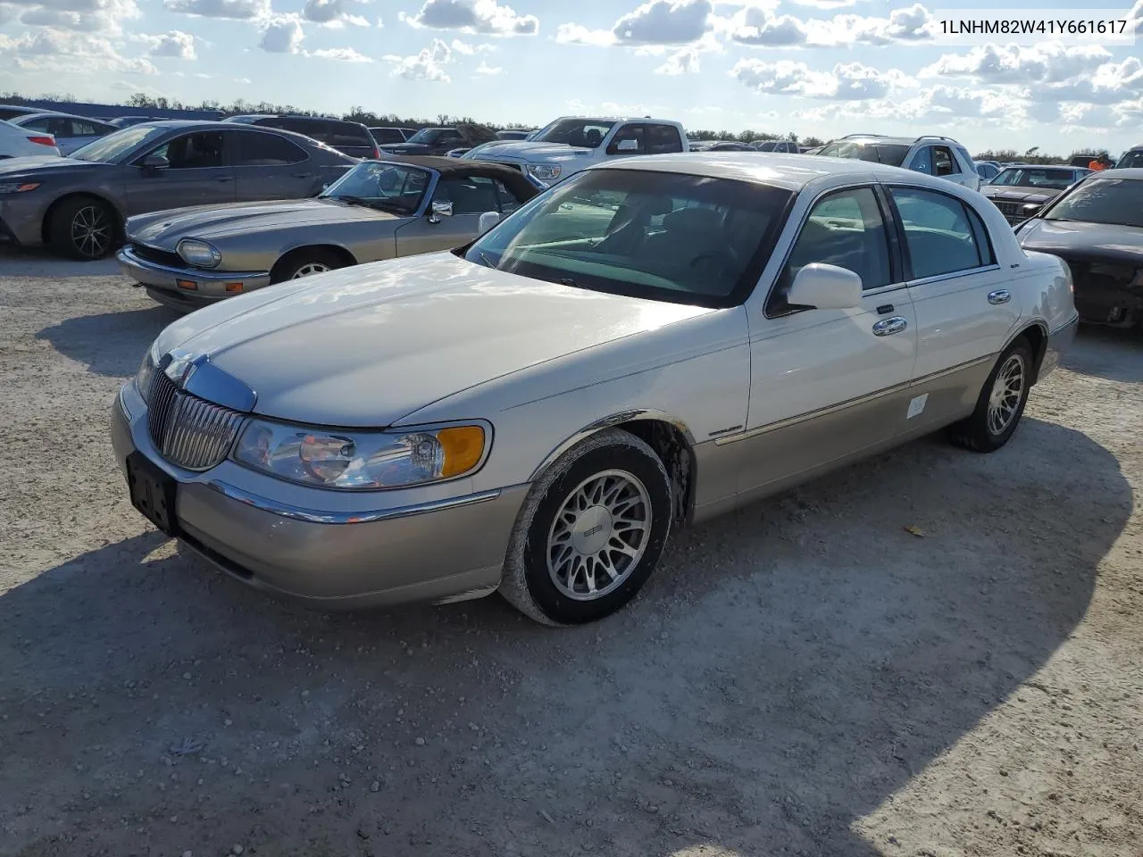 2001 Lincoln Town Car Signature VIN: 1LNHM82W41Y661617 Lot: 77735404