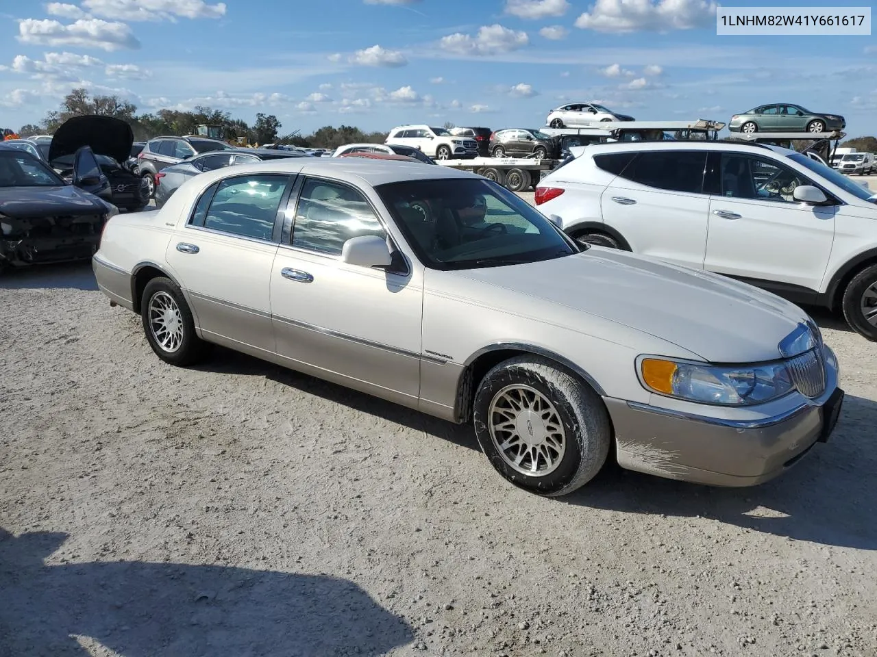 2001 Lincoln Town Car Signature VIN: 1LNHM82W41Y661617 Lot: 77735404