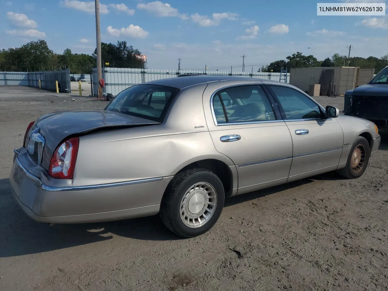 2002 Lincoln Town Car Executive VIN: 1LNHM81W62Y626130 Lot: 72423784