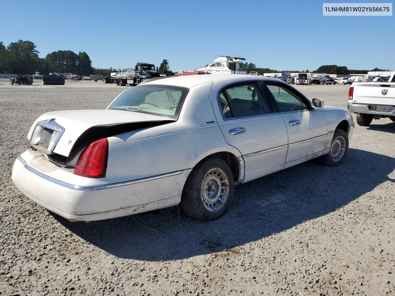 2002 Lincoln Town Car Executive VIN: 1LNHM81W02Y656675 Lot: 76594334