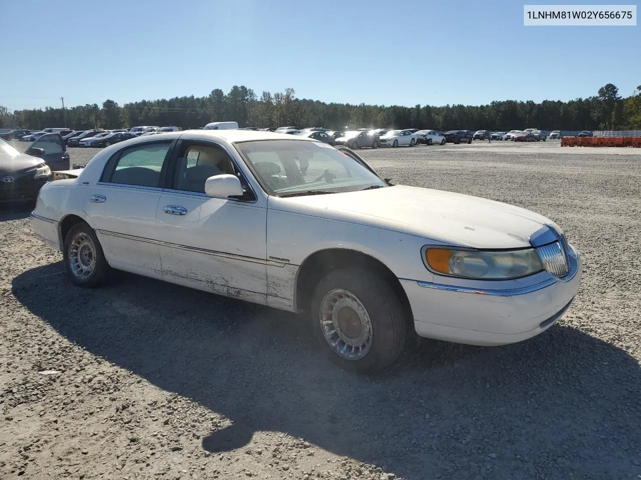 2002 Lincoln Town Car Executive VIN: 1LNHM81W02Y656675 Lot: 76594334