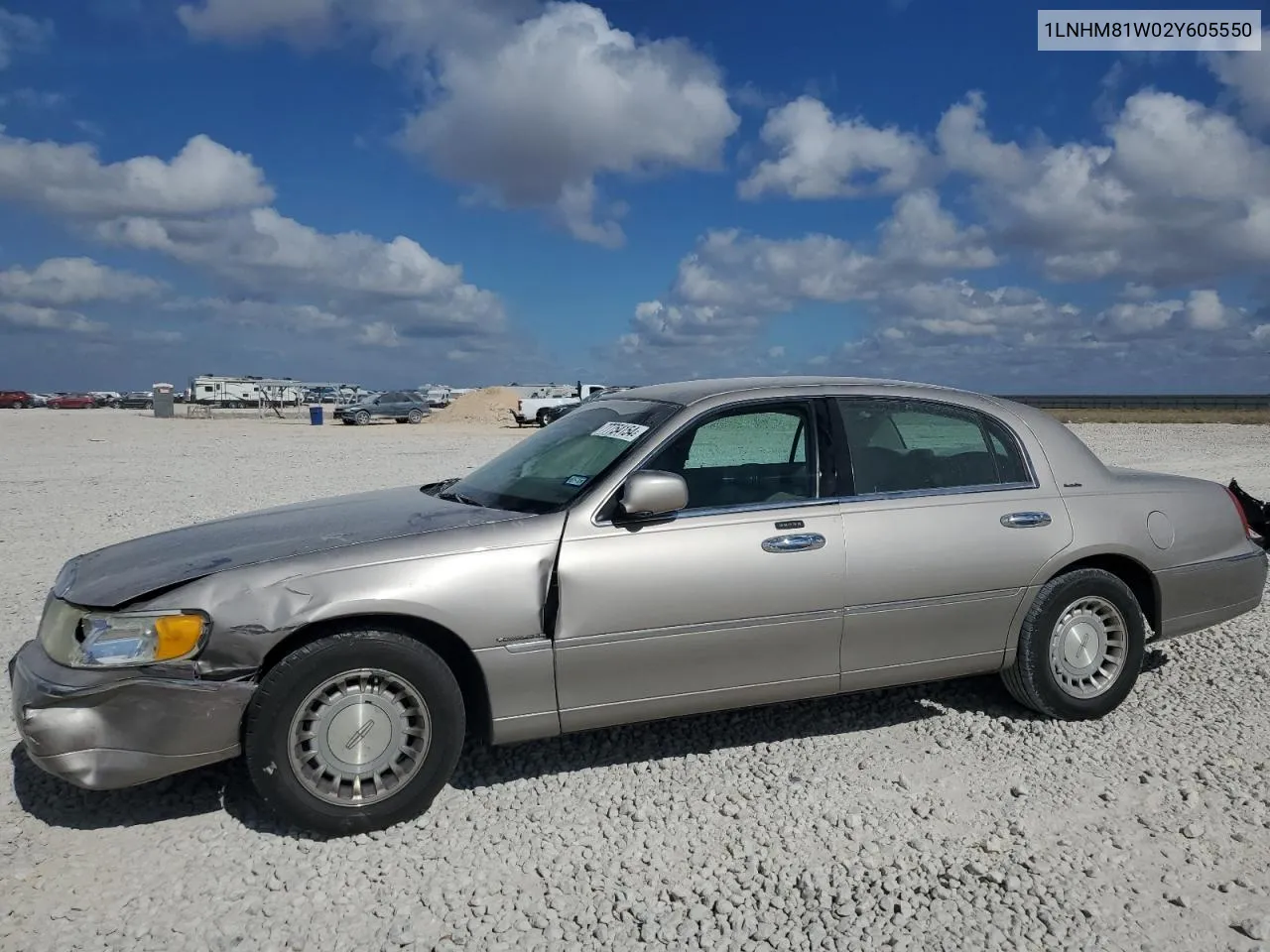 2002 Lincoln Town Car Executive VIN: 1LNHM81W02Y605550 Lot: 77754154