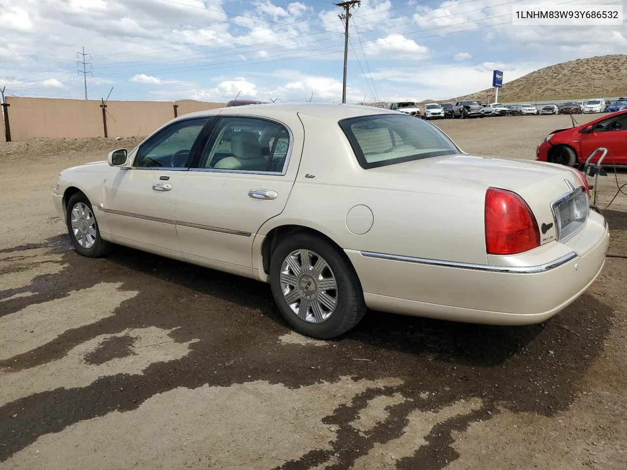 2003 Lincoln Town Car Cartier VIN: 1LNHM83W93Y686532 Lot: 70302474