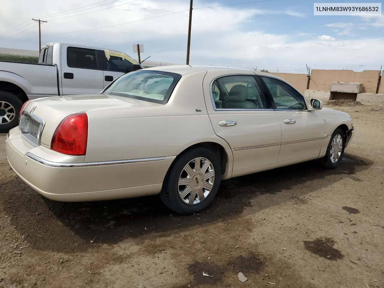 2003 Lincoln Town Car Cartier VIN: 1LNHM83W93Y686532 Lot: 70302474