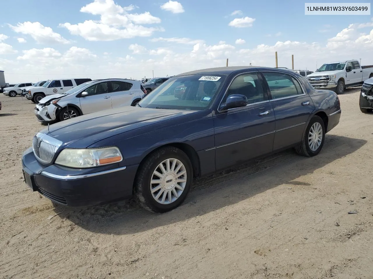 2003 Lincoln Town Car Executive VIN: 1LNHM81W33Y603499 Lot: 71956254