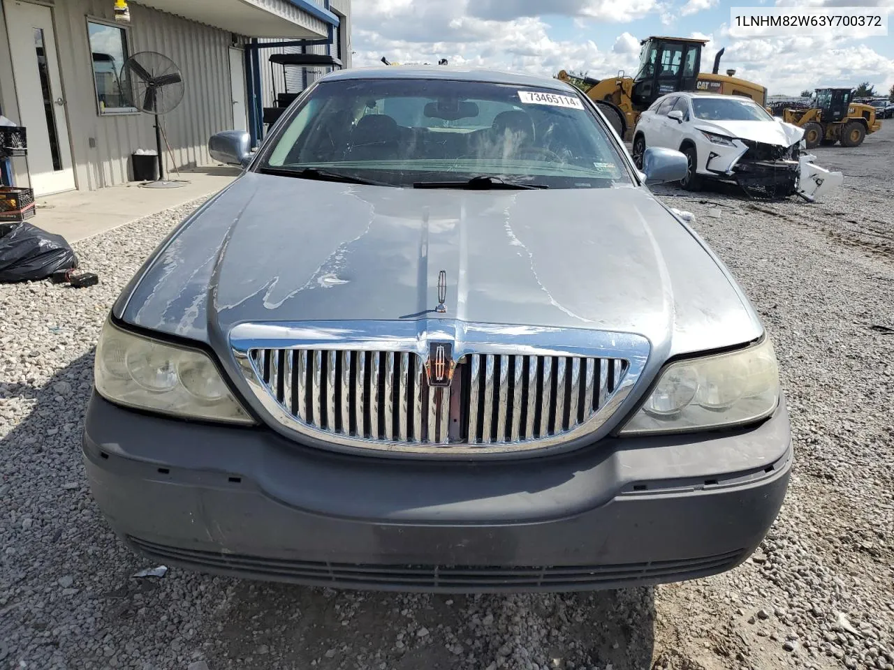 2003 Lincoln Town Car Signature VIN: 1LNHM82W63Y700372 Lot: 73465114