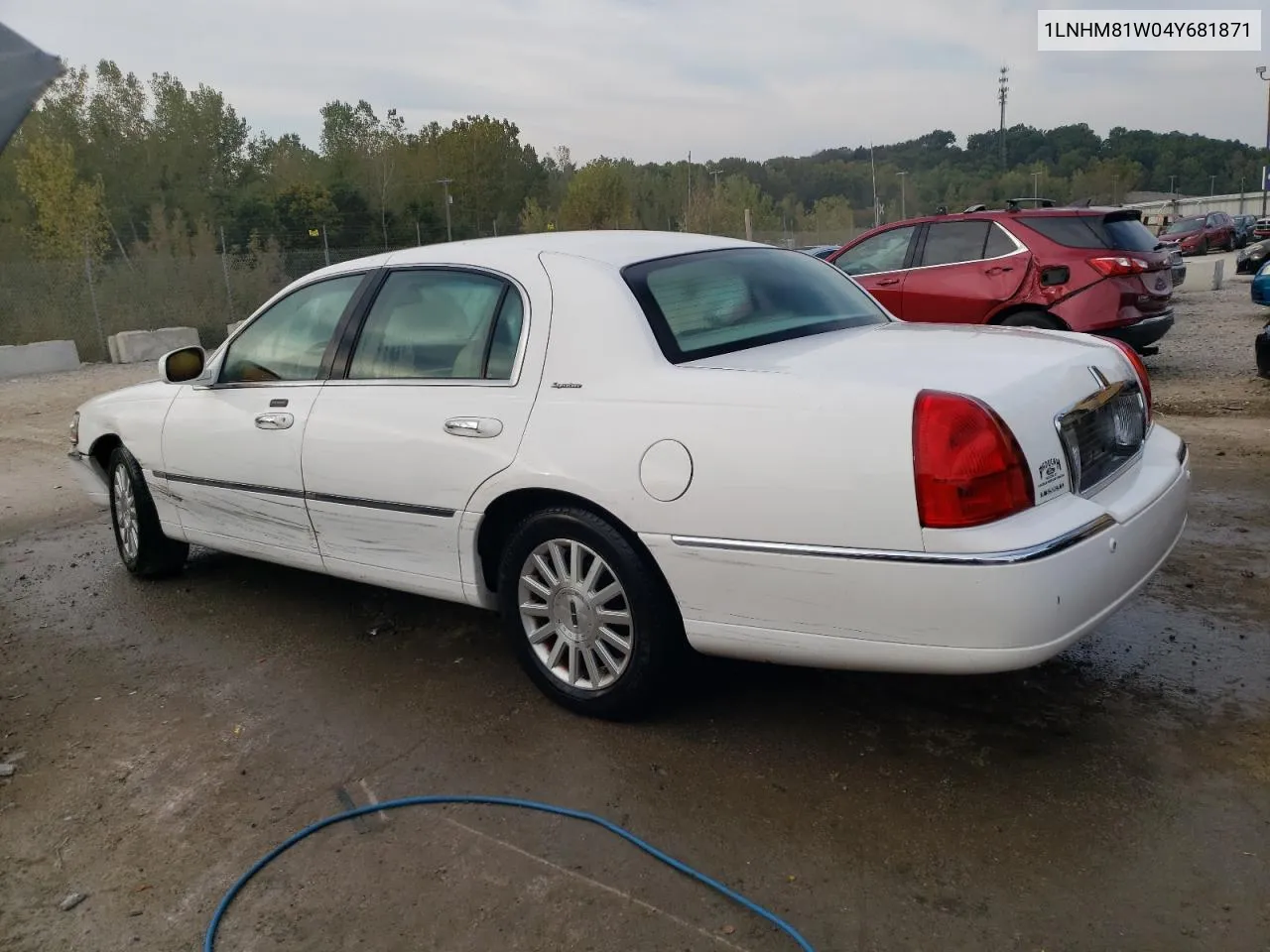 1LNHM81W04Y681871 2004 Lincoln Town Car Executive