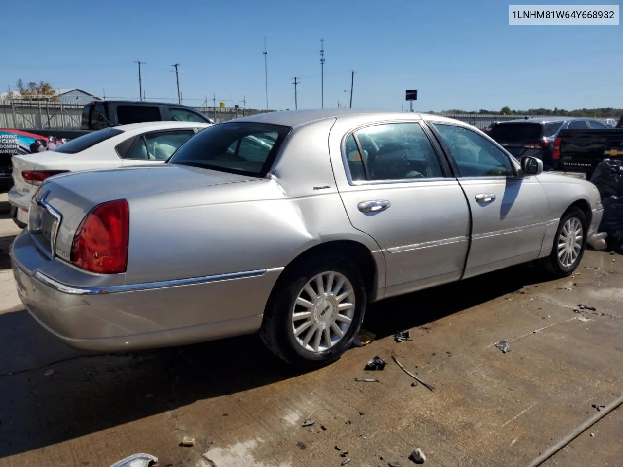 2004 Lincoln Town Car Executive VIN: 1LNHM81W64Y668932 Lot: 74391044