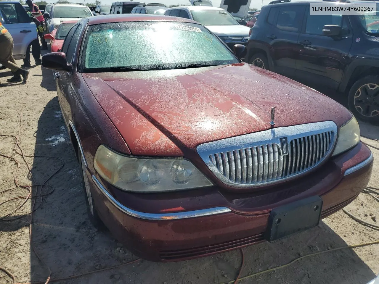 2004 Lincoln Town Car Ultimate VIN: 1LNHM83W74Y609367 Lot: 77029054