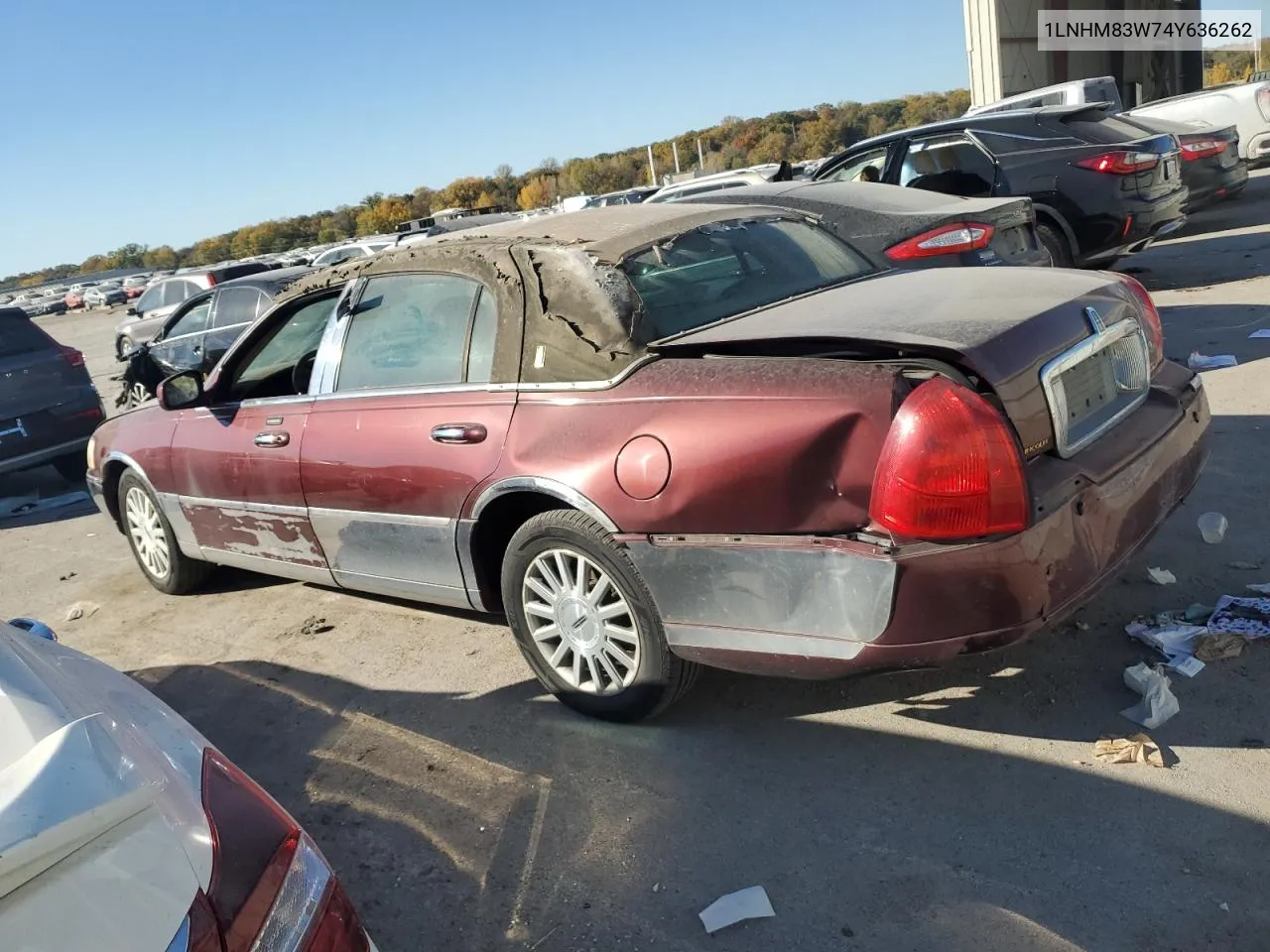 2004 Lincoln Town Car Ultimate VIN: 1LNHM83W74Y636262 Lot: 77075004